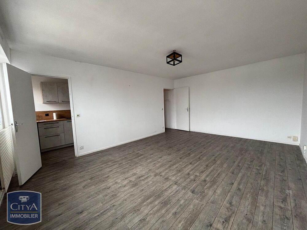 À LOUER : Appartement T4 situé à Bordeaux, dans le quart....