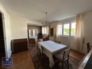  Appartement à louer 4 pièces 83 m²
