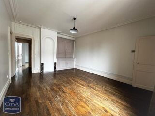  Appartement à louer 3 pièces 65 m²