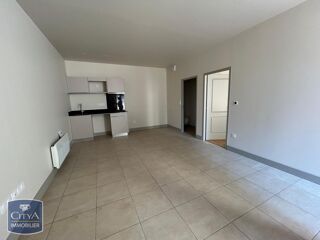  Appartement à louer 2 pièces 43 m²