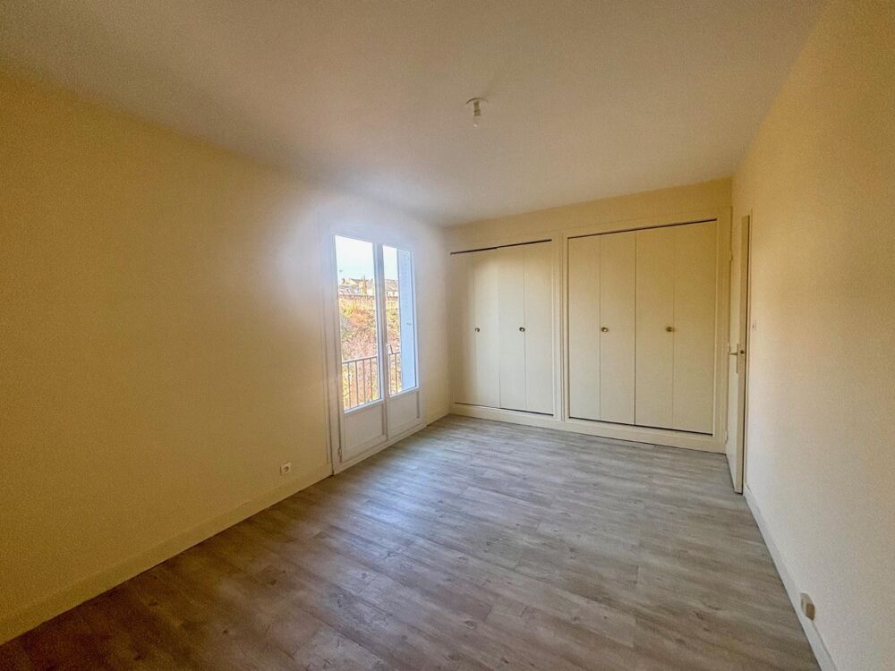 Quartier Centre Ville - À LOUER : Appartement T2 situé d....