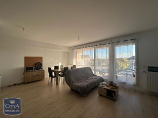  Appartement à louer 3 pièces 66 m²