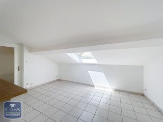 Appartement à louer 3 pièces 64 m²