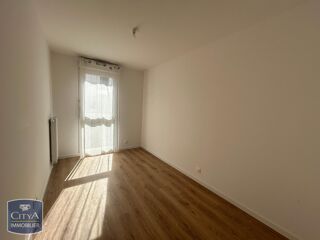  Appartement à louer 3 pièces 65 m²