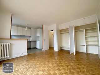  Appartement à louer 2 pièces 40 m²