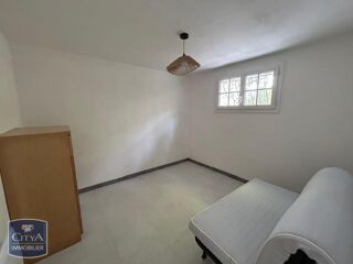  Appartement à louer 4 pièces 70 m²