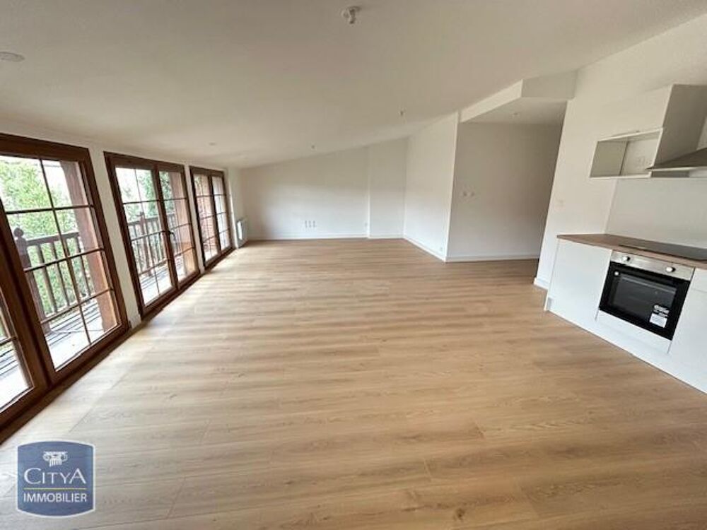 location Appartement - 3 pièce(s) - 85 m² Pamiers (09100)