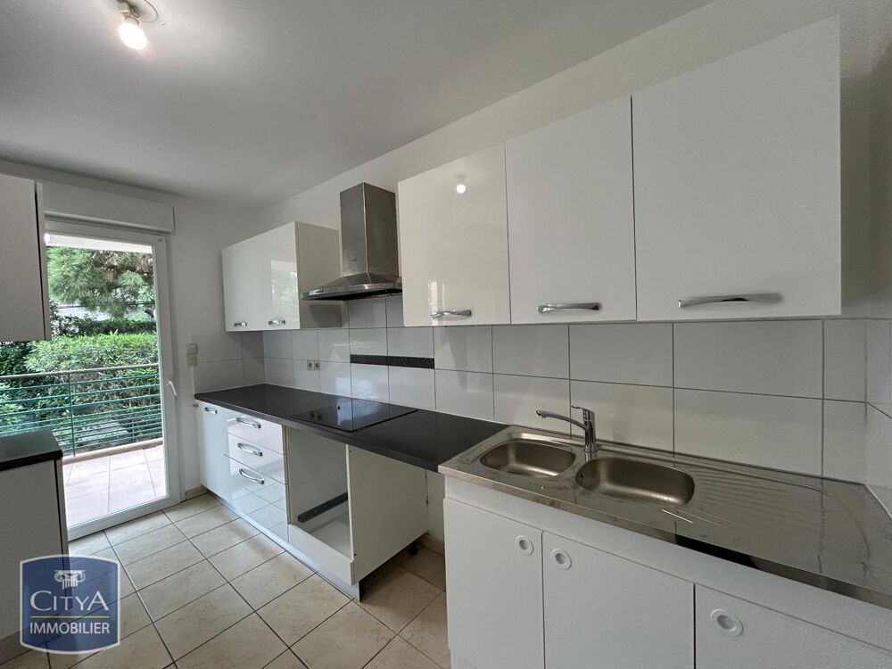 location Appartement - 3 pièce(s) - 75 m² Fréjus (83600)