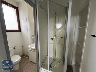  Appartement à louer 2 pièces 32 m²