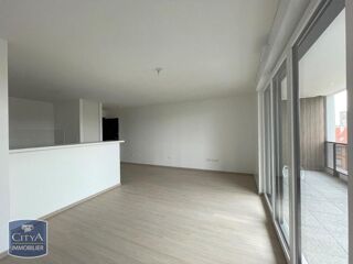  Appartement à louer 3 pièces 65 m²