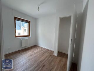  Appartement à louer 2 pièces 37 m²