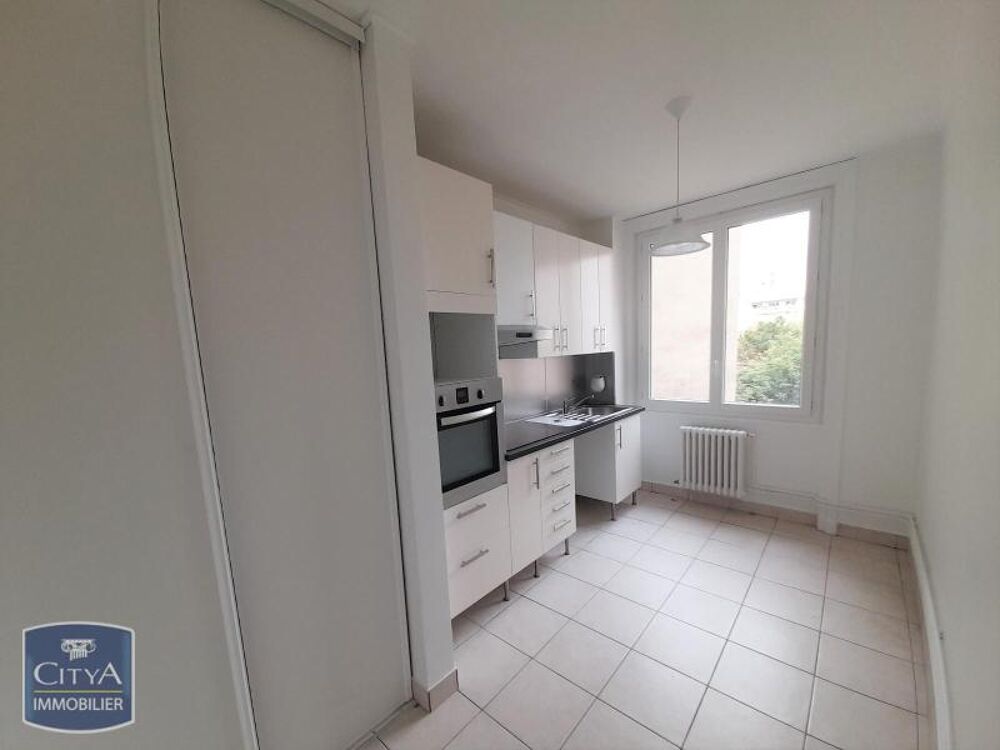 location Appartement - 3 pièce(s) - 74 m² Lyon 7