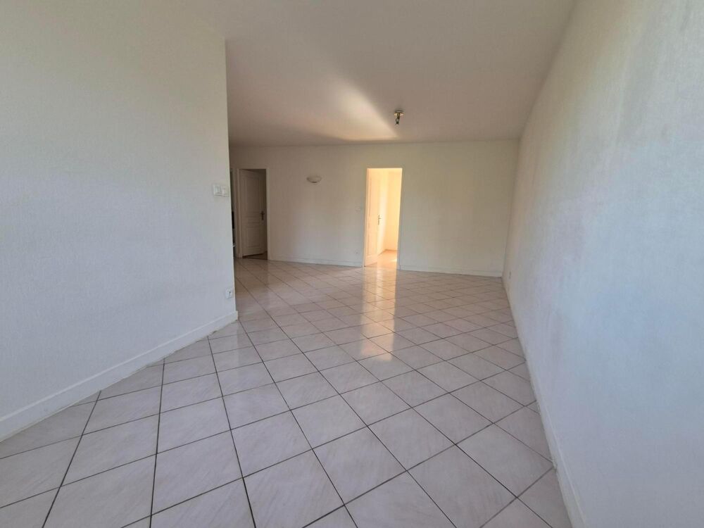 Appartement T4 de 85 m² - Rue de Sancé à Mâcon - Découvr....