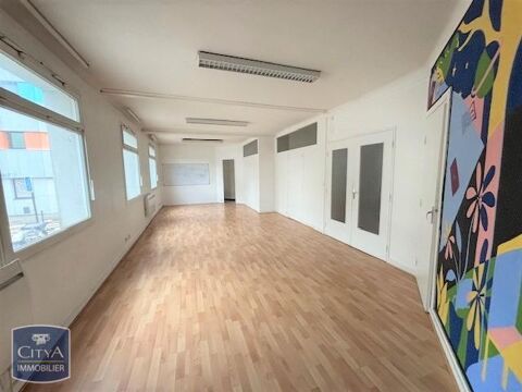 A LOUER- SECTEUR DE LA GARE - LOCAL COMMERCIAL /BUREA... 857 44000 Nantes