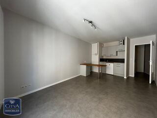  Appartement à louer 1 pièce 32 m²