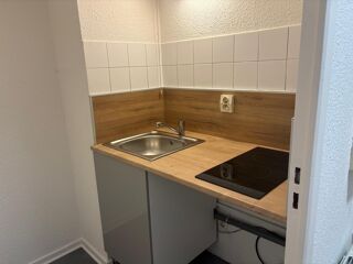  Appartement à louer 1 pièce 28 m²