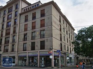 Appartement à louer 1 pièce 14 m²