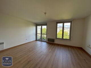  Appartement à louer 2 pièces 46 m²
