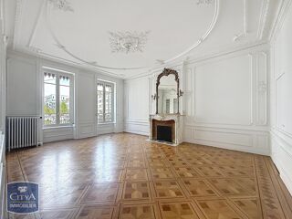  Appartement � louer 4 pi�ces 138 m� Lyon