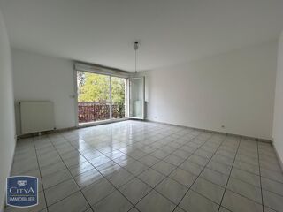  Appartement à louer 3 pièces 83 m²