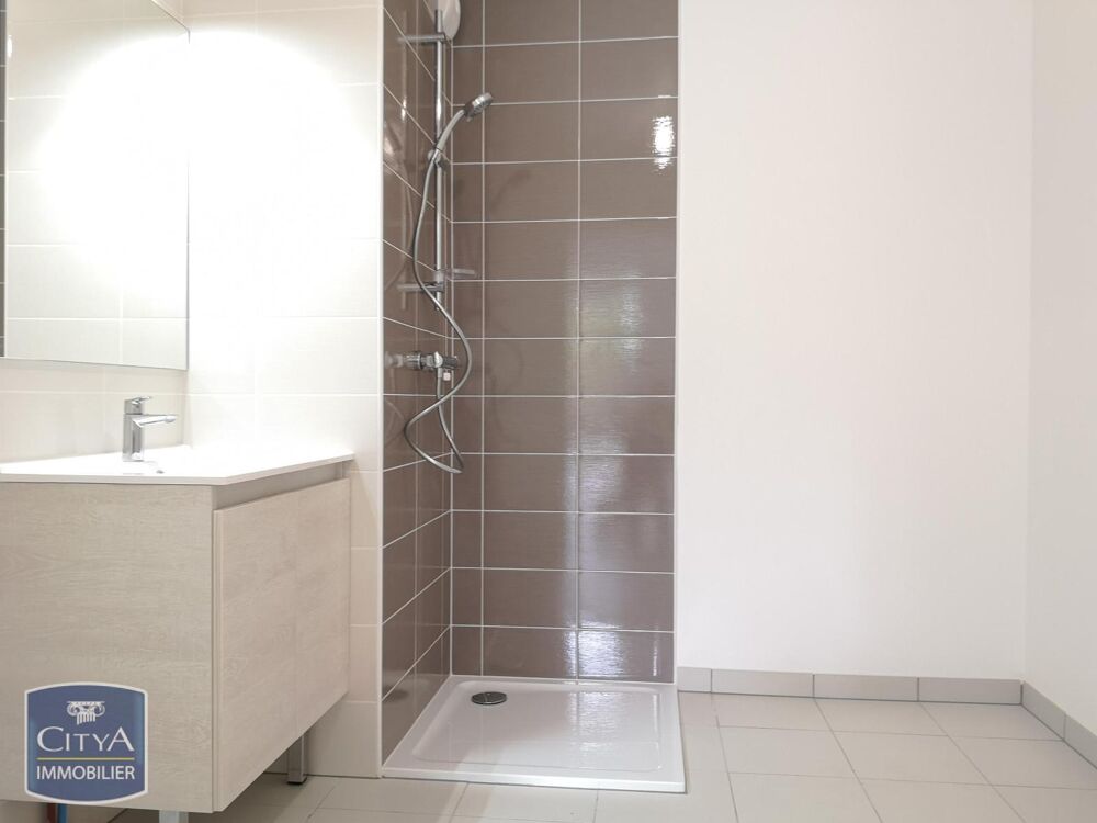 location Appartement - 2 pièce(s) - 39 m² Montfavet (84140)
