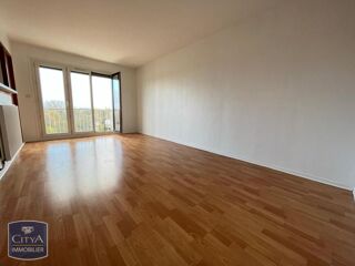  Appartement � louer 4 pi�ces 76 m� Bourges