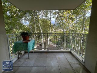  Appartement à louer 2 pièces 55 m²