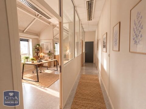   Location / Local Commercial - 53 m² 