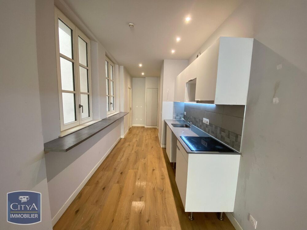 location Appartement - 3 pièce(s) - 69 m² Toulon (83000)