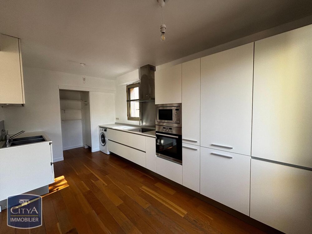 A LOUER - Elégant appartement T4 de 110m² situé en plein....