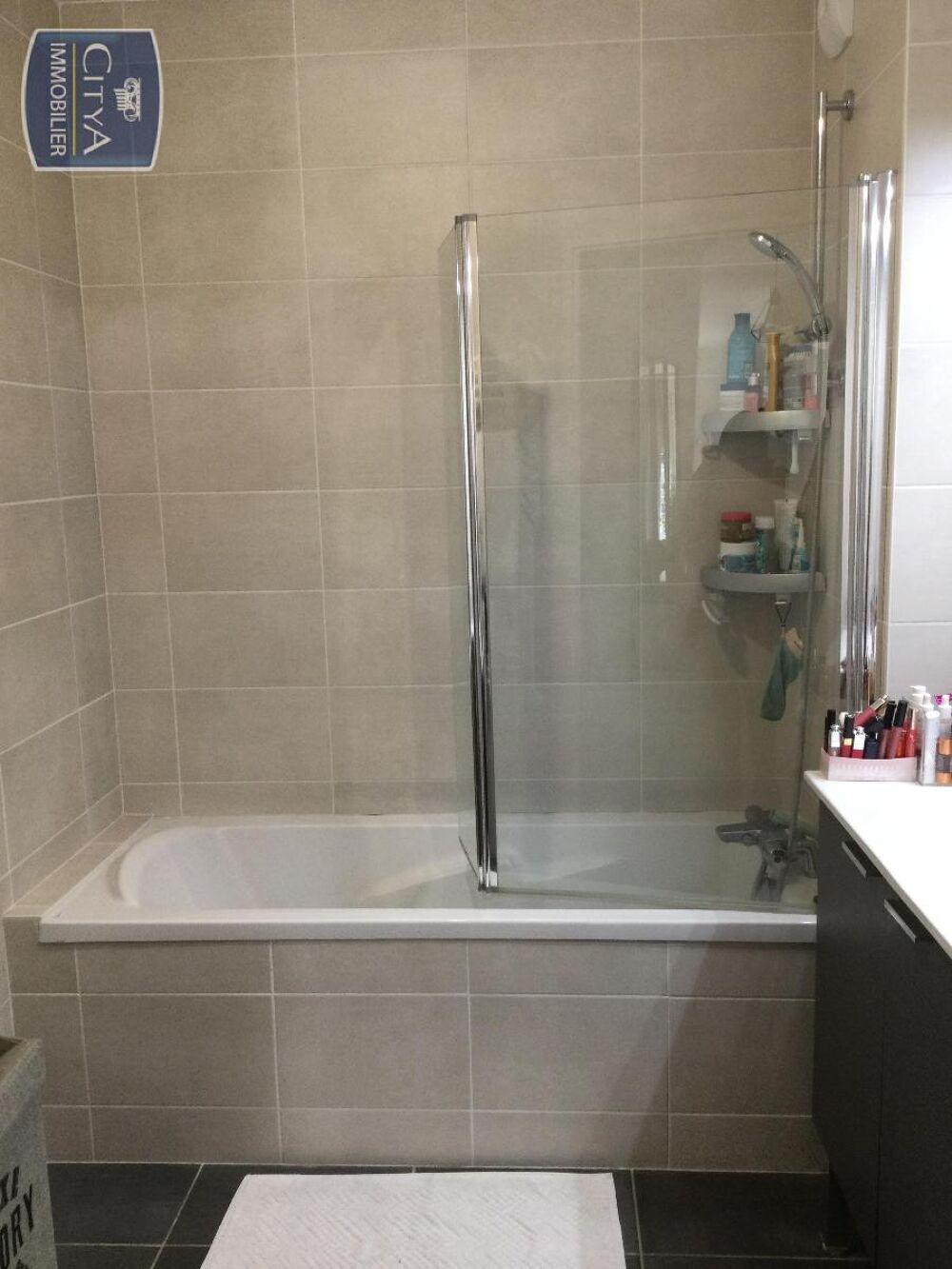 location Appartement - 4 pièce(s) - 77 m² Saint-Julien-en-Genevois (74160)
