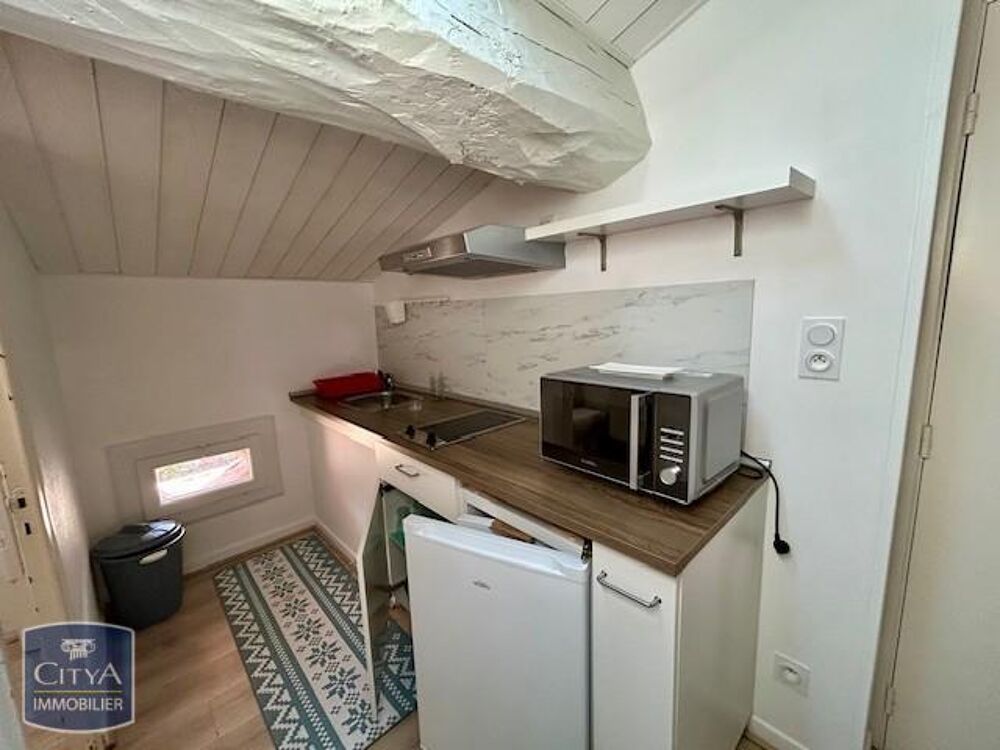 À LOUER : Studio meublé à AGEN, 47000. Découvrez ce char....