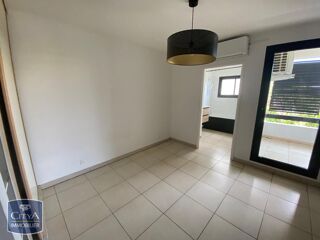  Appartement à louer 3 pièces 42 m²