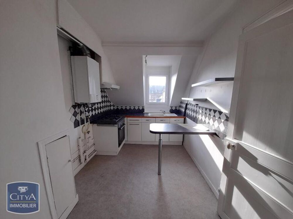 À LOUER : Appartement T2 à Dieppe, 76200. Découvrez ce c....