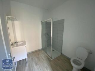  Appartement à louer 3 pièces 112 m²