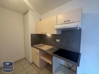  Appartement à louer 3 pièces 65 m²