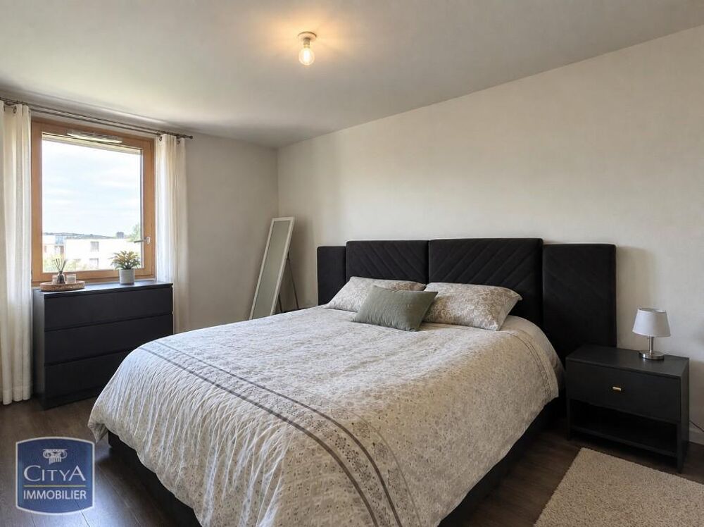 location Appartement - 3 pièce(s) - 67 m² Sathonay-Camp (69580)