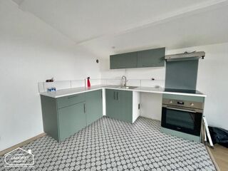  Appartement à louer 4 pièces 80 m²