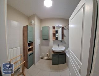  Appartement à louer 2 pièces 46 m²