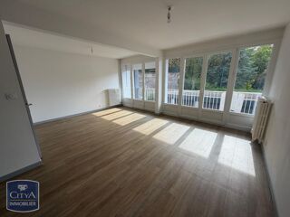 Appartement à louer 3 pièces 73 m²