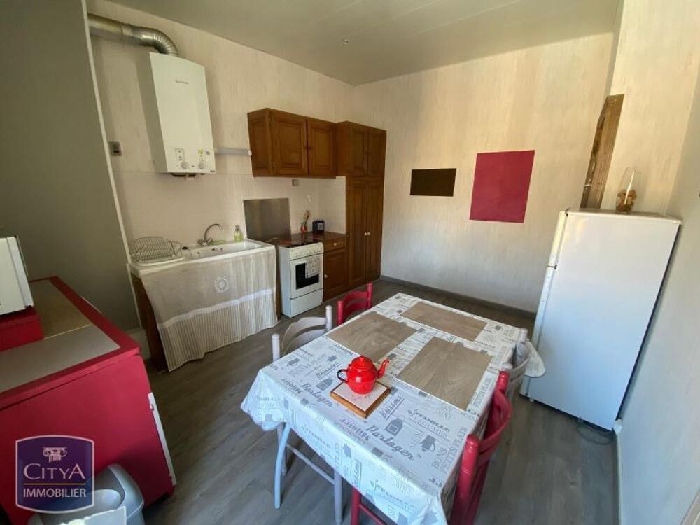 EXCLUSIVITÉ - STUDIO MEUBLE COURS BRIAND À louer : venez....