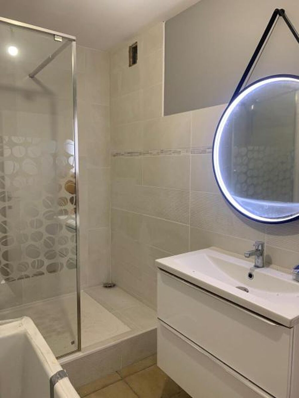 location Appartement - 3 pièce(s) - 77 m² Roche-la-Molière (42230)