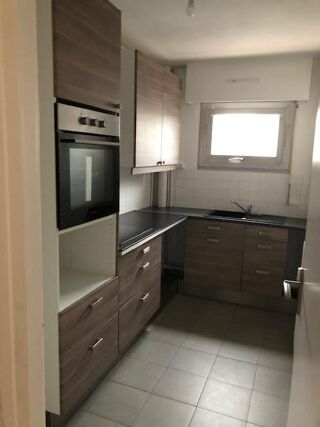  Appartement à louer 2 pièces 44 m²