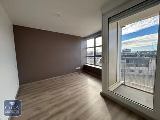  Appartement à louer 4 pièces 91 m²