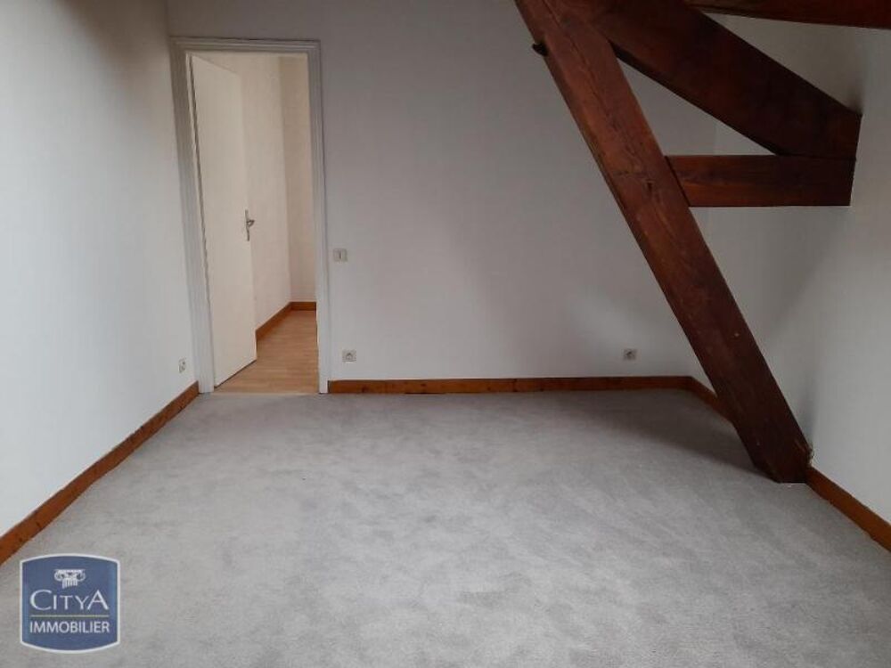 À LOUER : Appartement T3 situé à Vinay, dans le départem....