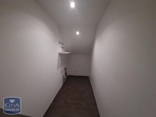  Appartement à louer 2 pièces 61 m²