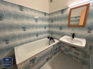  Appartement à louer 2 pièces 61 m²