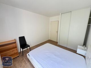  Appartement à louer 2 pièces 45 m²