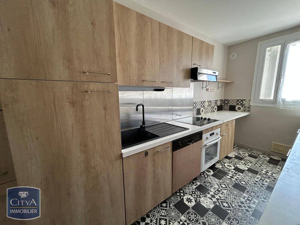 A LOUER APPARTEMENT RENOVE 3 PIECES - 70 M² - LAVAL Cet ....