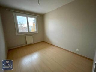  Appartement à louer 3 pièces 60 m²